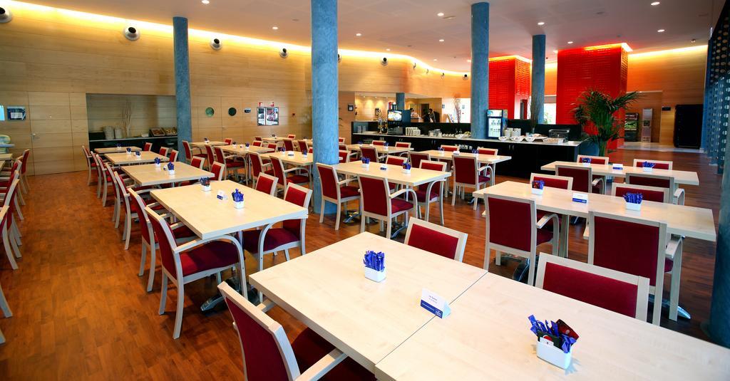 Holiday Inn Express Molins De Rei By Ihg Ngoại thất bức ảnh