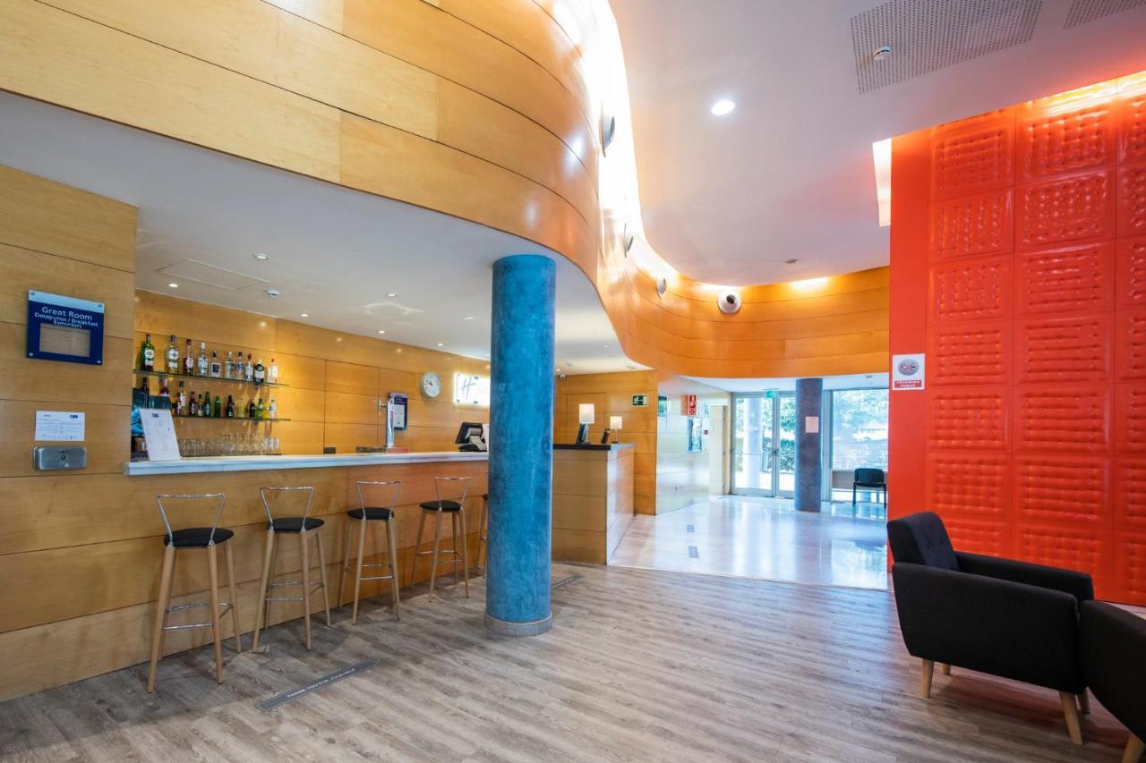 Holiday Inn Express Molins De Rei By Ihg Ngoại thất bức ảnh