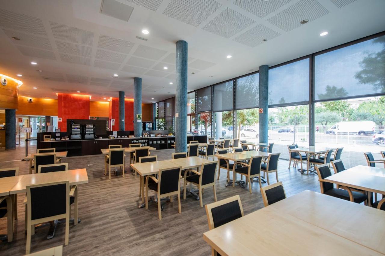 Holiday Inn Express Molins De Rei By Ihg Ngoại thất bức ảnh