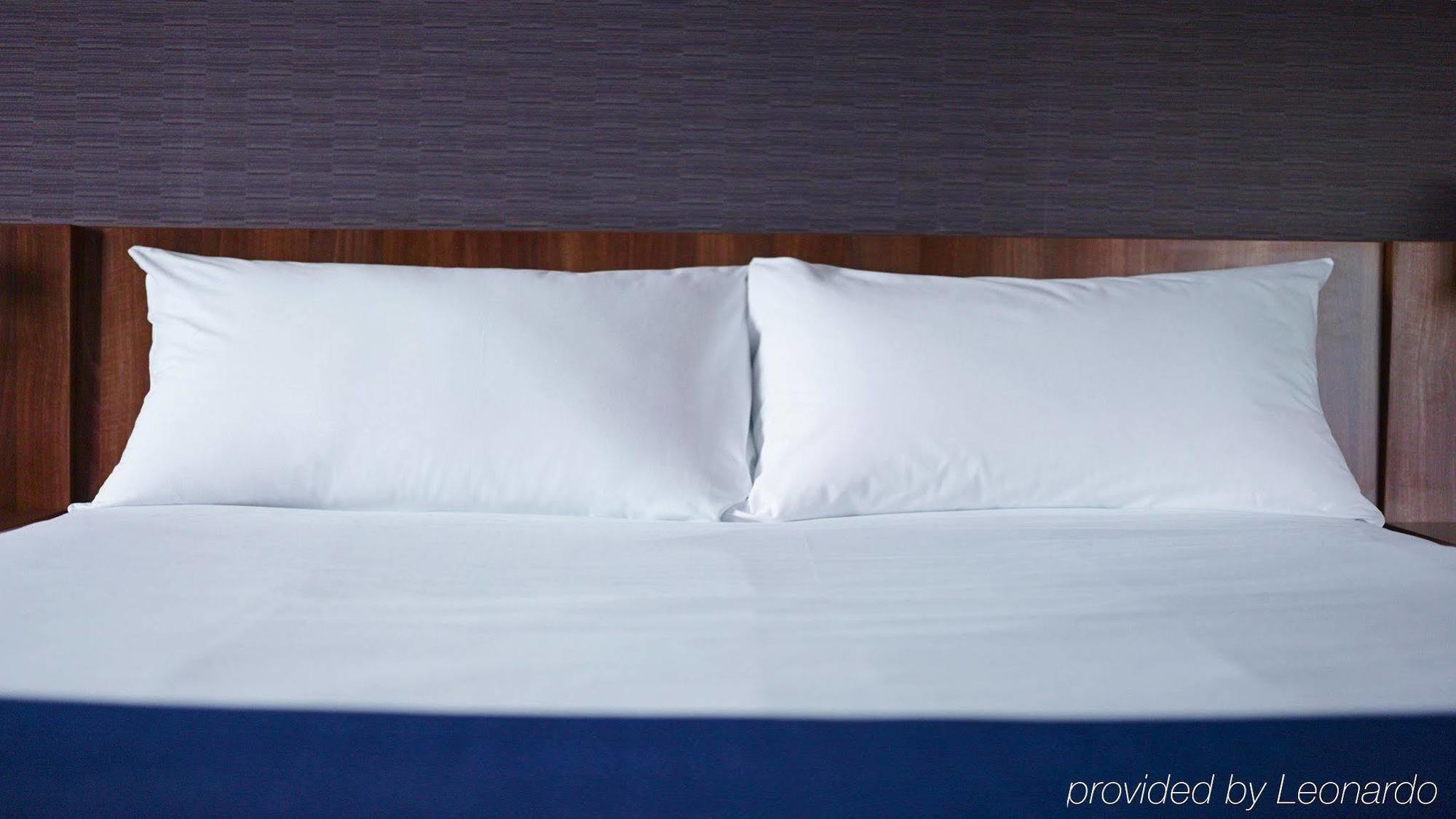 Holiday Inn Express Molins De Rei By Ihg Ngoại thất bức ảnh