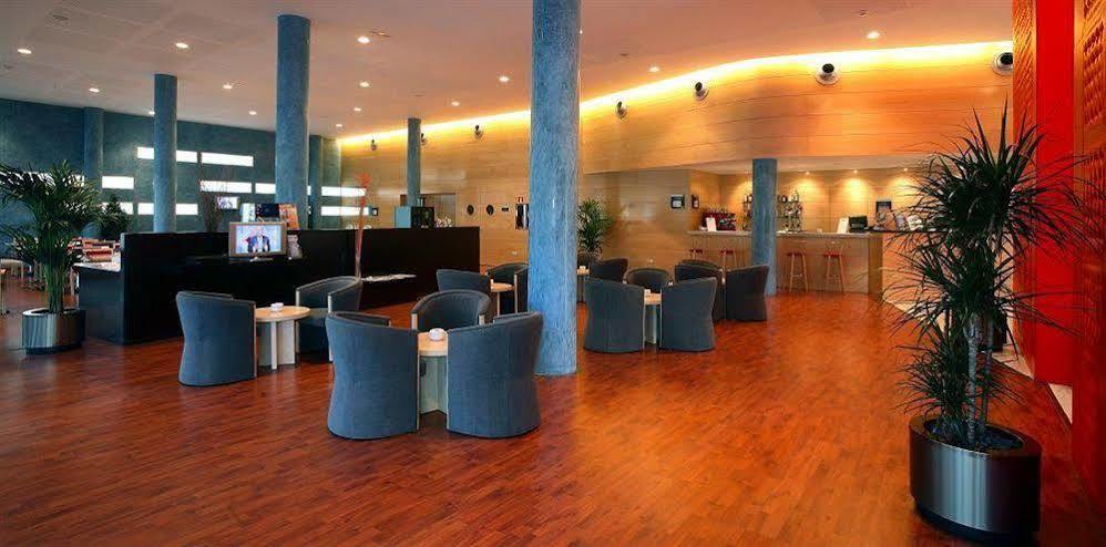 Holiday Inn Express Molins De Rei By Ihg Nội địa bức ảnh